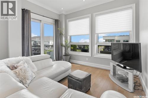 306 404 Cartwright Street, Saskatoon, SK - Indoor Photo Showing Living Room