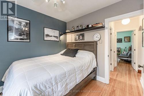 131 Adeline Avenue, Hamilton, ON - Indoor Photo Showing Bedroom