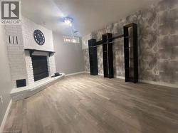 155 SUNPOINT Crescent Unit# Lower unit  Waterloo, ON N2V 1Z7