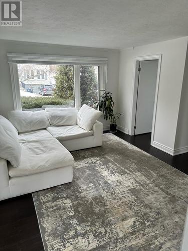 ROOM - 9 ROYCREST AVENUE , Toronto, Ontario M2N 1R1 4