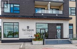 438 - 555 WILLIAM GRAHAM DRIVE W  Aurora, ON L4G 3H9