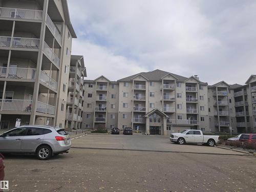 7511 171 St Nw, Edmonton, AB - Outdoor With Facade