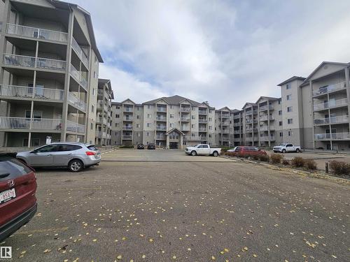 7511 171 St Nw, Edmonton, AB - Outdoor With Facade