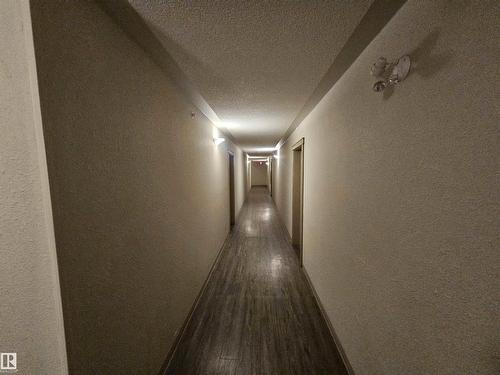 7511 171 St Nw, Edmonton, AB - Indoor Photo Showing Other Room