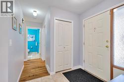 Entryway with closet - 