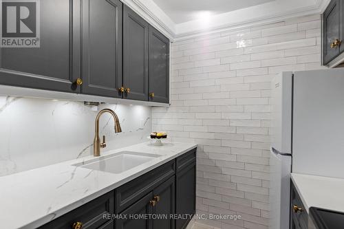 406 - 109 King Street E, Brockville, ON - Indoor Photo Showing Kitchen