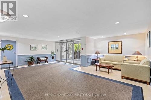 406 - 109 King Street E, Brockville, ON - Indoor