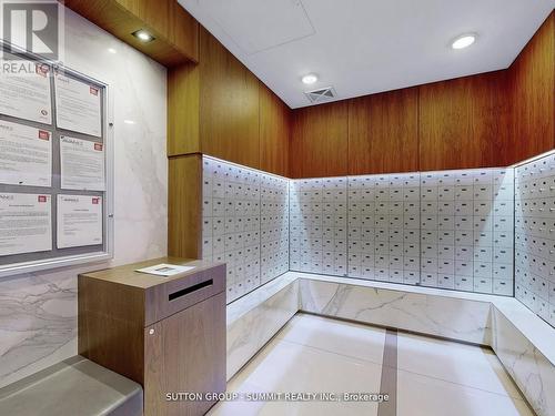 1717 - 275 Village Green Square, Toronto, ON - Indoor Photo Showing Other Room