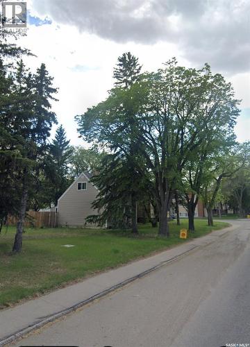 802 804 808 8Th Street E, Saskatoon, SK 