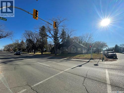 802 804 808 8Th Street E, Saskatoon, SK 