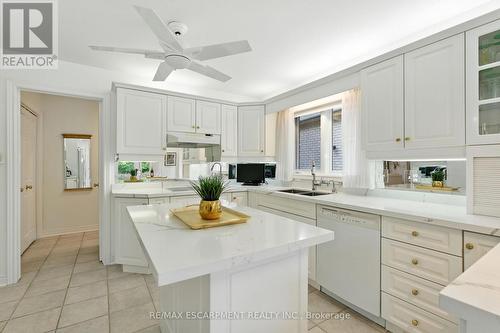 1104 Crofton Way, Burlington, ON - Indoor Photo Showing Kitchen With Double Sink