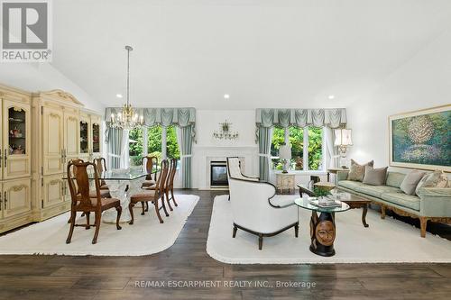 1104 Crofton Way, Burlington, ON - Indoor Photo Showing Other Room