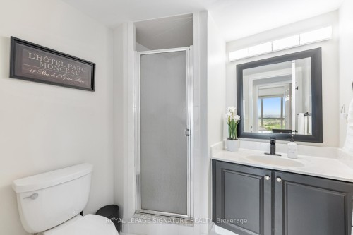 Lph4-880 Dundas Street W, Mississauga, ON - Indoor Photo Showing Bathroom