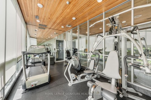 Lph4-880 Dundas Street W, Mississauga, ON - Indoor Photo Showing Gym Room
