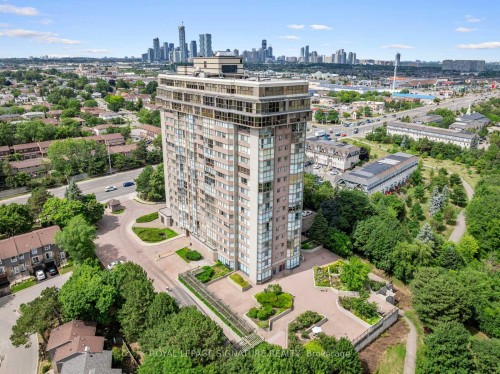 Lph4-880 Dundas Street W, Mississauga, ON - Outdoor With View