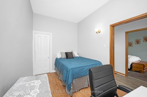 127 East Avenue N, Hamilton, ON 