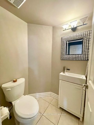 3240 Hunters Glen, Mississauga, ON - Indoor Photo Showing Bathroom