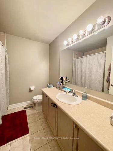 3240 Hunters Glen, Mississauga, ON - Indoor Photo Showing Bathroom