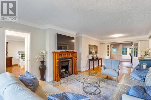 4434 Cedar Springs Road, Burlington, ON - Indoor Photo Showing Living Room With Fireplace