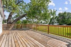 The extra large deck is ideal for entertaining - 