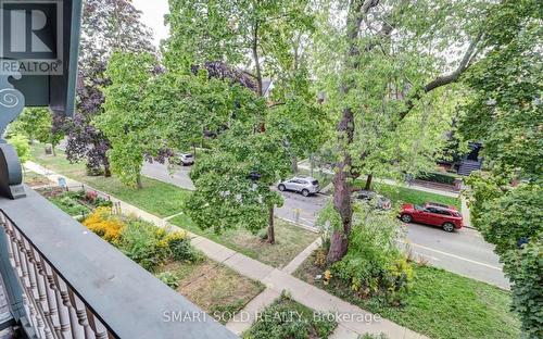 61 Brunswick Avenue, Toronto, ON - Outdoor