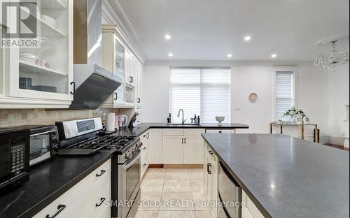 61 Brunswick Avenue, Toronto, ON - Indoor Photo Showing Kitchen With Upgraded Kitchen