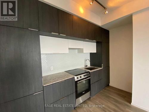 4207 - 159 Dundas Street E, Toronto, ON - Indoor Photo Showing Kitchen