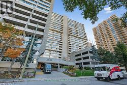 1801 - 530 LAURIER AVENUE W  Ottawa, ON K1R 7T1