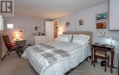 36 Weeping Willow Drive, Innisfil, ON - Indoor Photo Showing Bedroom