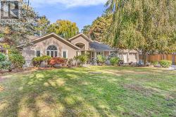 1049 INDIAN RD ROAD  Mississauga, ON L5H 1R6