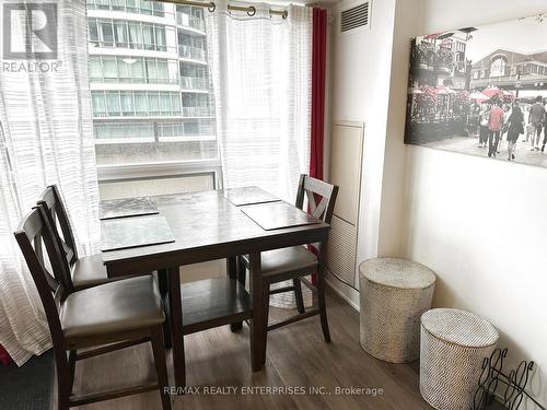 517 - 20 Blue Jays Way, Toronto, ON - Indoor Photo Showing Dining Room