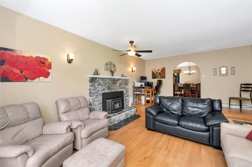 5885 Jupiter Pl, Sooke, BC 
