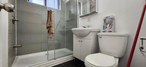 Bathroom - 1-2222 Rue Fleury E., Montréal (Ahuntsic-Cartierville), QC - Indoor Photo Showing Bathroom