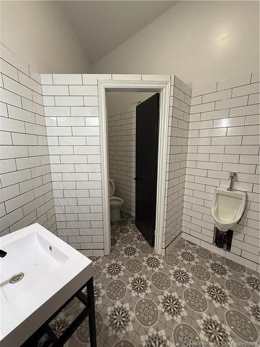 897-901 Main, Moncton, NB 