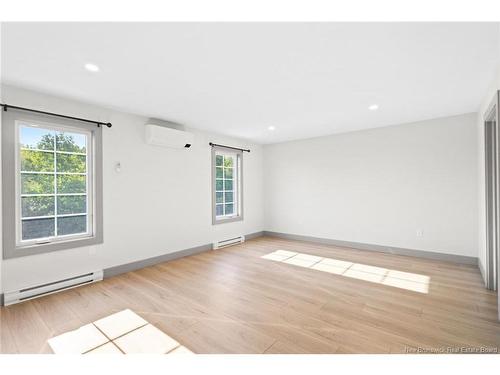 5 Stapleton St, Fredericton, NB 