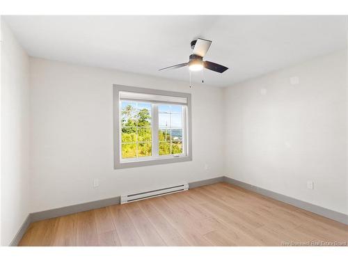 5 Stapleton St, Fredericton, NB 