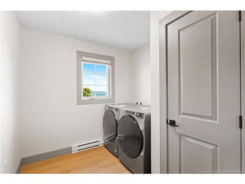 5 Stapleton St, Fredericton, NB 