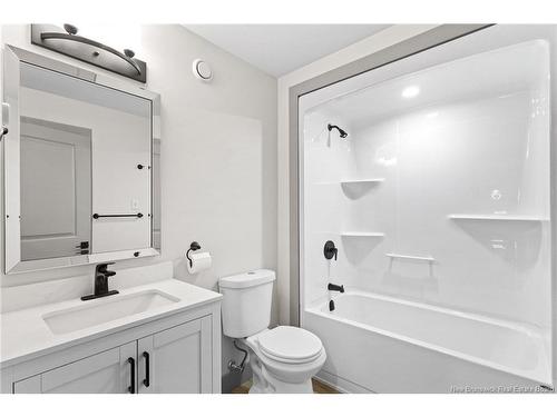 5 Stapleton St, Fredericton, NB 