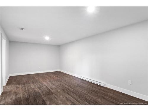 5 Stapleton St, Fredericton, NB 