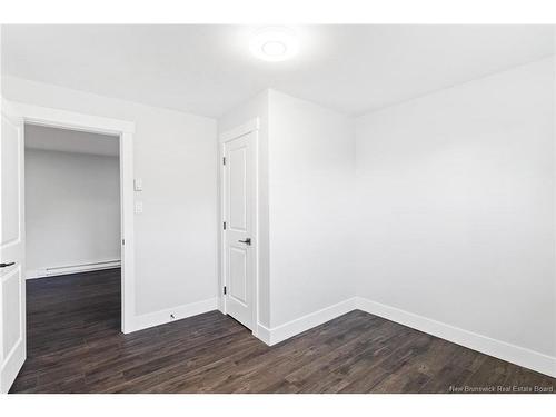 5 Stapleton St, Fredericton, NB 