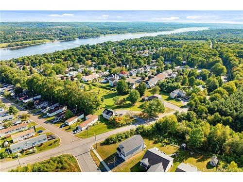 5 Stapleton St, Fredericton, NB 