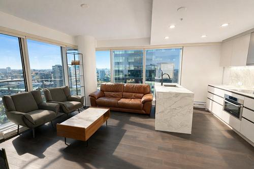Living room - 1607-720 Rue St-Jacques, Montréal (Ville-Marie), QC - Indoor Photo Showing Living Room
