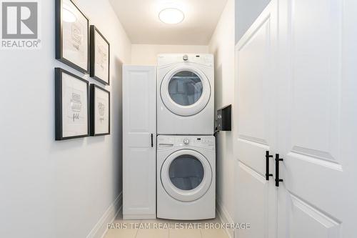 Gph5 - 111 Worsley Street, Barrie, ON - Indoor Photo Showing Laundry Room