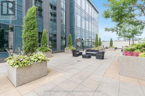 Gph5 - 111 Worsley Street, Barrie, ON - Outdoor