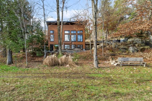 Back of Structure - 48Z Ch. Richard-Tapp, Lachute, QC - Outdoor