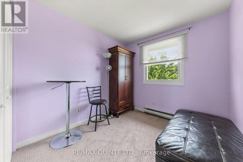 H- 203 North Park Street, Belleville (Belleville Ward), ON - Indoor Photo Showing Bedroom
