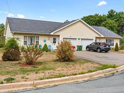 41 Kimbrough Court  Greenwich, NS B4P 0A7