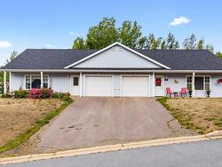 23 Kimbrough Court  Greenwich, NS B4P 0A7
