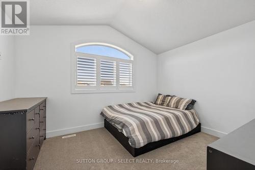 1879 Couldridge Way, London North (North S), ON - Indoor Photo Showing Bedroom