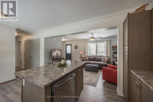 1015 Guilford Court, Dysart Et Al (Guilford), ON - Indoor